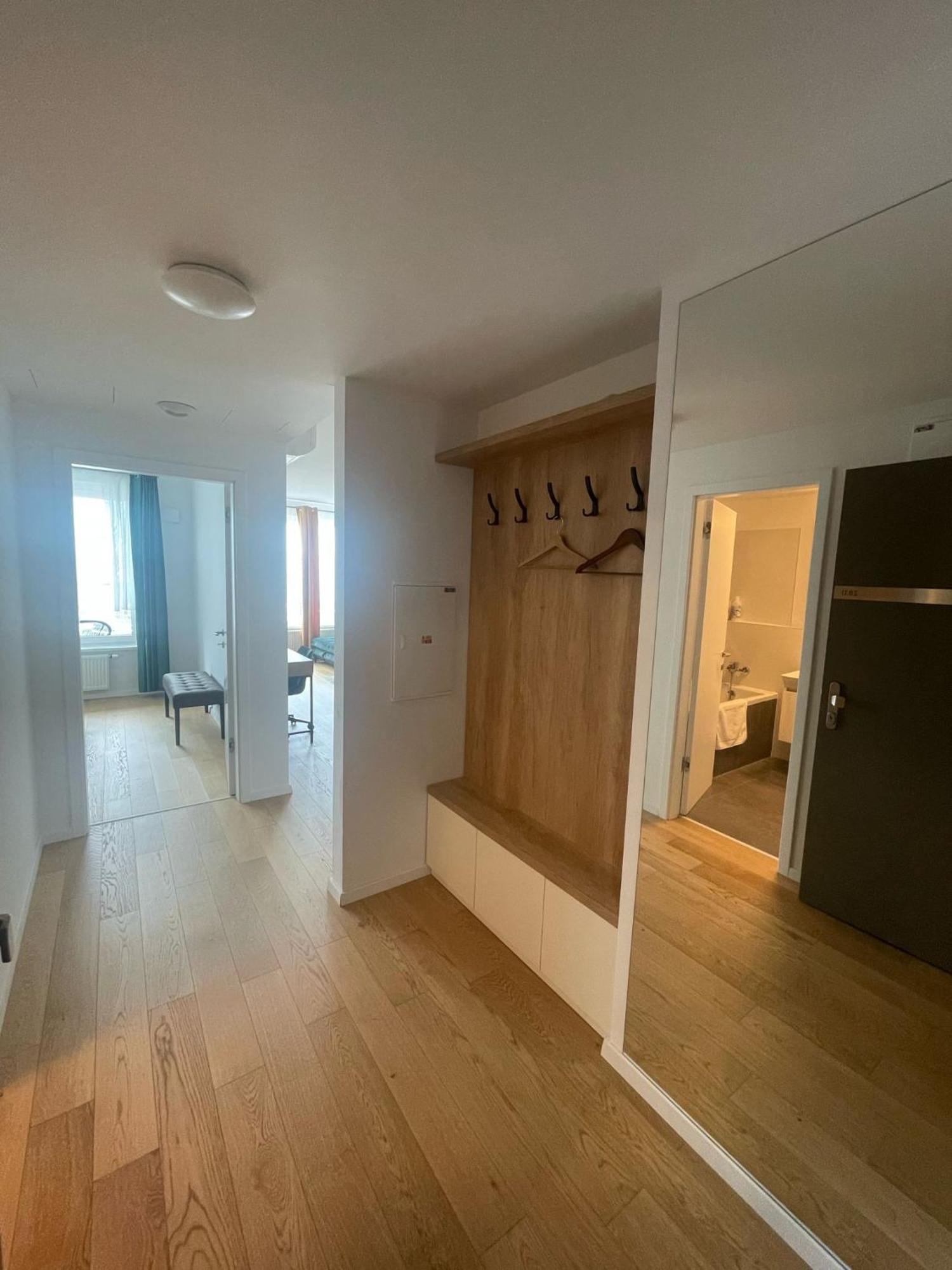 New Downtown Apartment Couple Minute From The Old Town Pozsony Kültér fotó