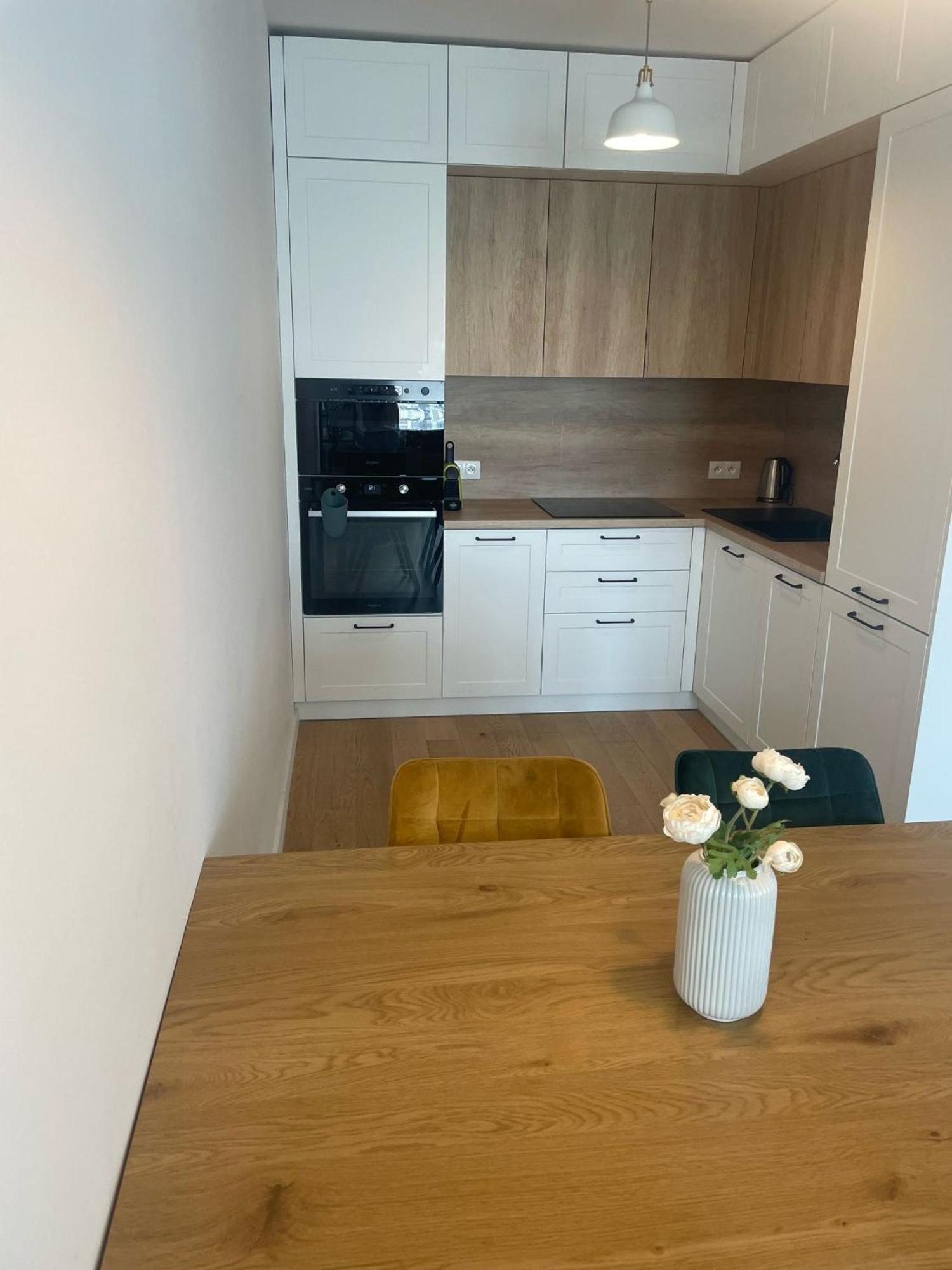 New Downtown Apartment Couple Minute From The Old Town Pozsony Kültér fotó